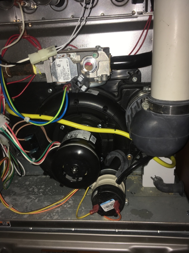 Stanley Park, AB - Install vendor motor 337938-775-cbp carrier Stanley Park, AB - Install vendor motor 337938-775-cbp carrier