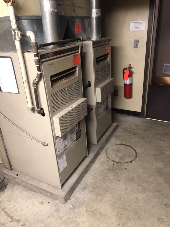 Stanley Park, AB - Smell in the hallway. Checked and found traps to be empty in mechanical room .    Stanley Park, AB - Smell in the hallway. Checked and found traps to be empty in mechanical room .